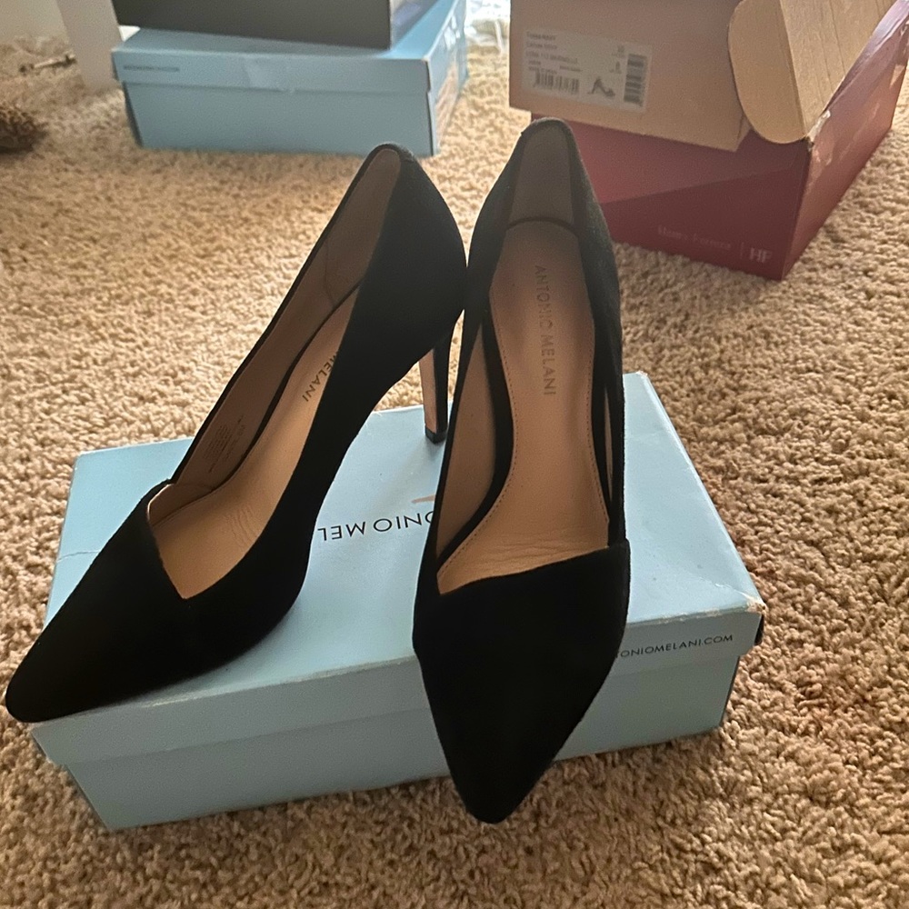 Antonio Melani pumps size 8. Good condition!
